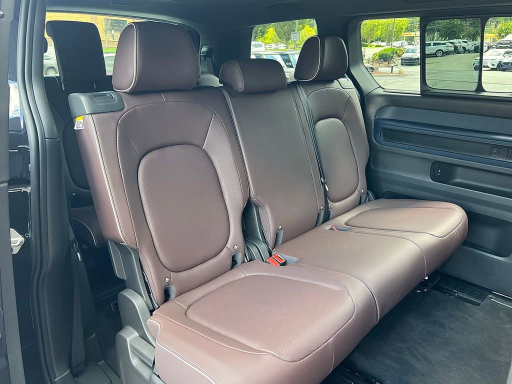 Used 2025 Volkswagen ID. Buzz Pro S image 33