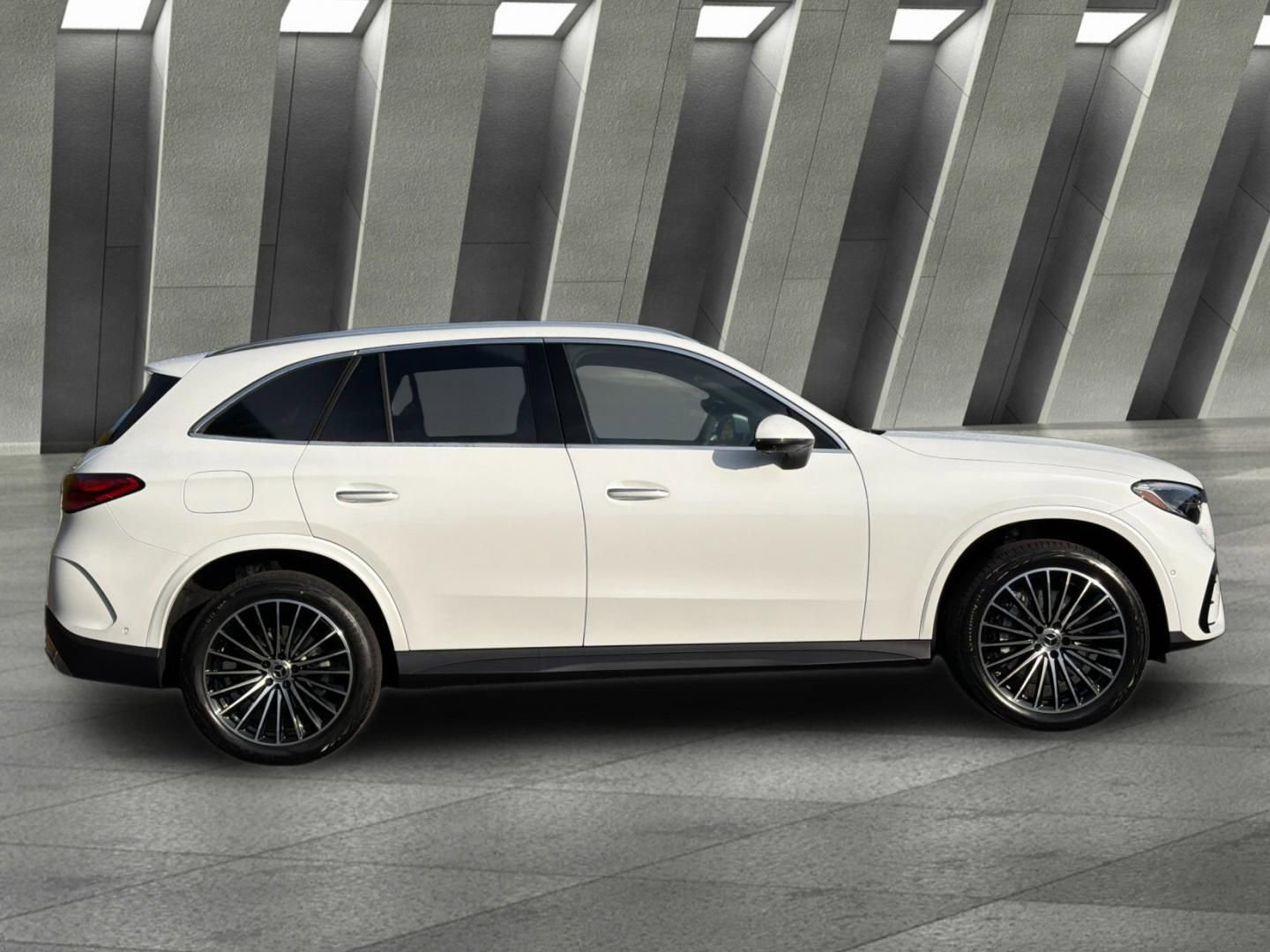 New 2026 Mercedes-Benz GLC 300 4MATIC image 3