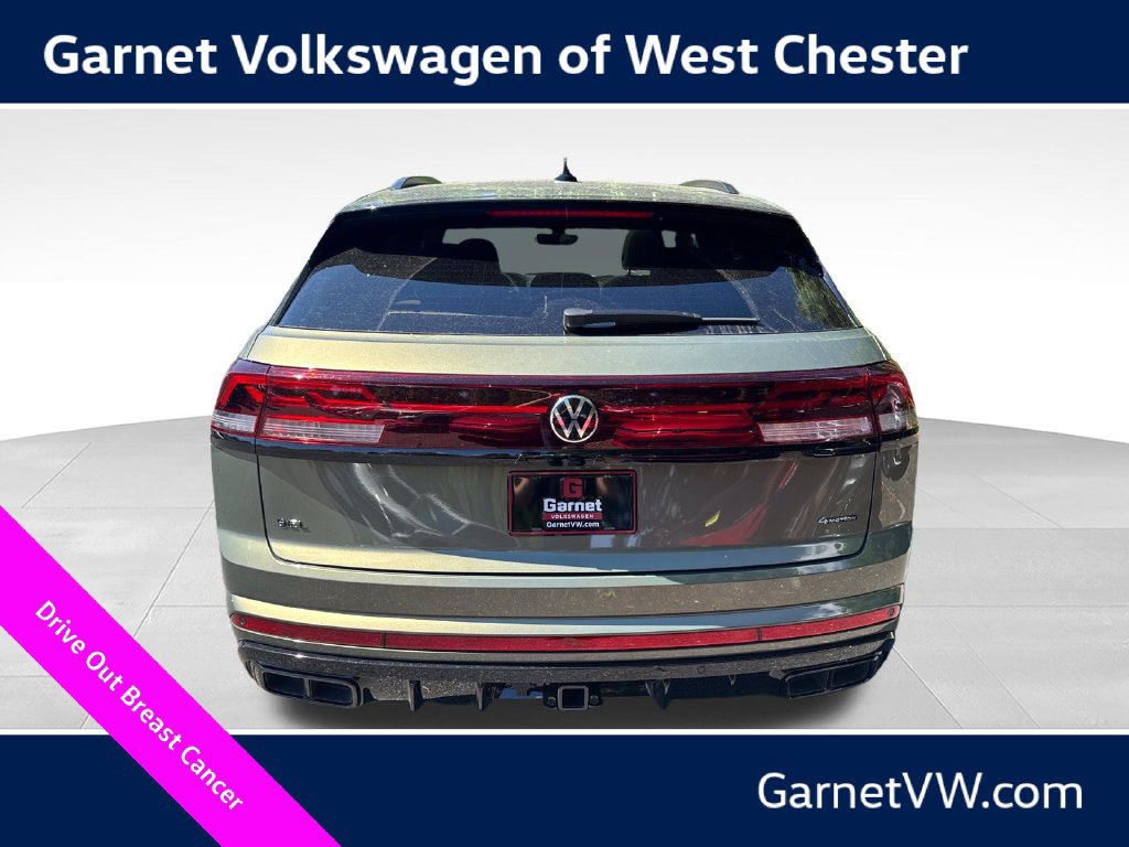 New 2026 Volkswagen Atlas Cross Sport SEL R-Line AWD/4WD image 4