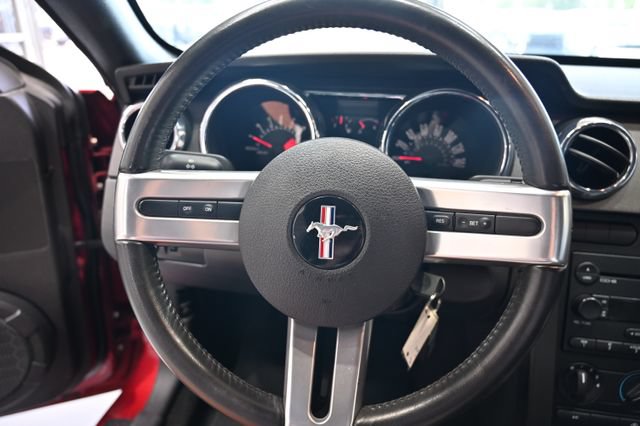 Used 2005 Ford Mustang GT Premium RWD image 20