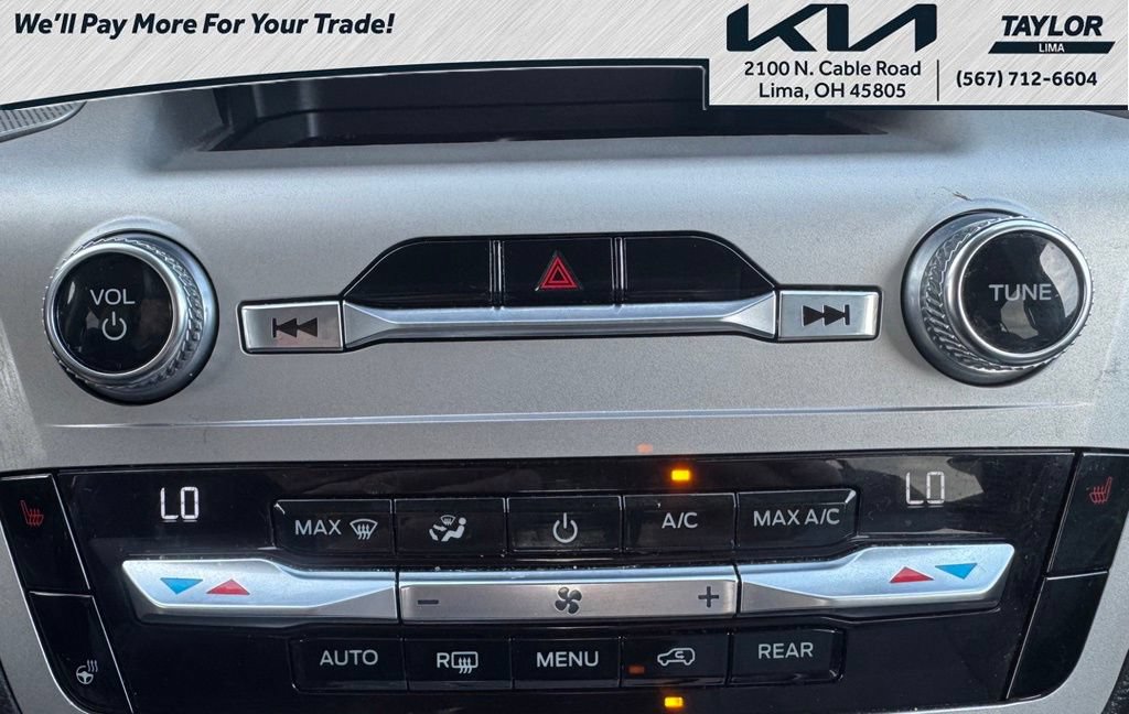 Used 2021 Ford Explorer XLT w/ Equipment Group 202A AWD/4WD image 7