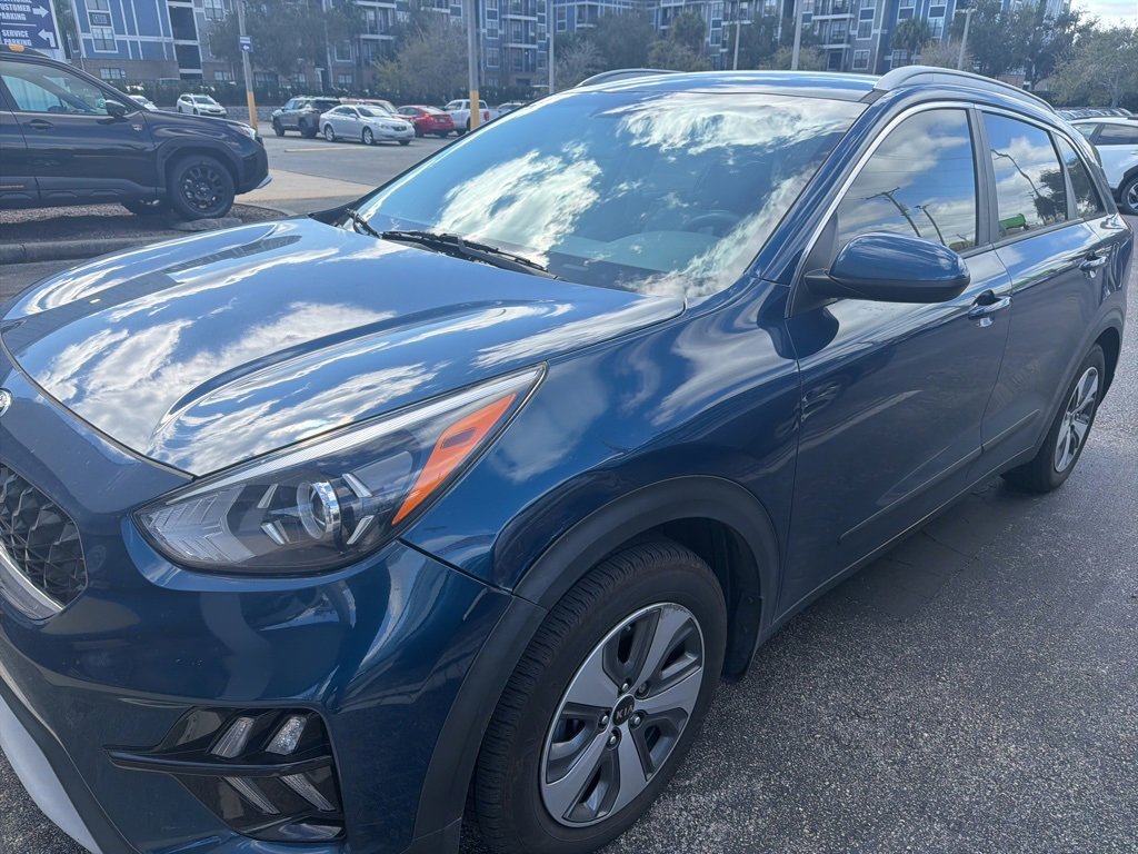 Used 2020 Kia Niro LX image 2