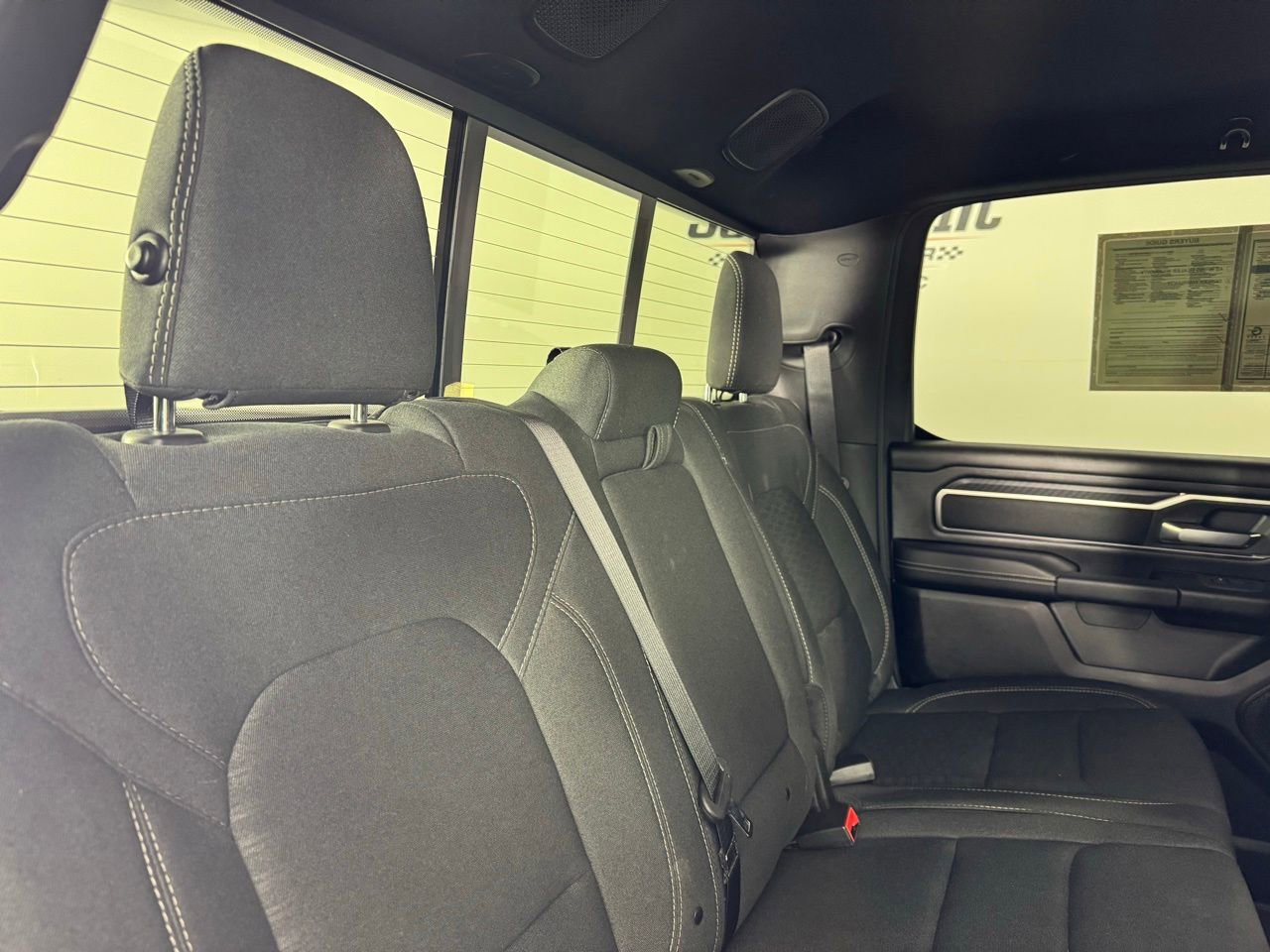 Used 2025 RAM 1500 Big Horn AWD/4WD image 32