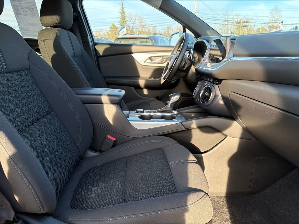 Used 2020 Chevrolet Blazer LT image 37