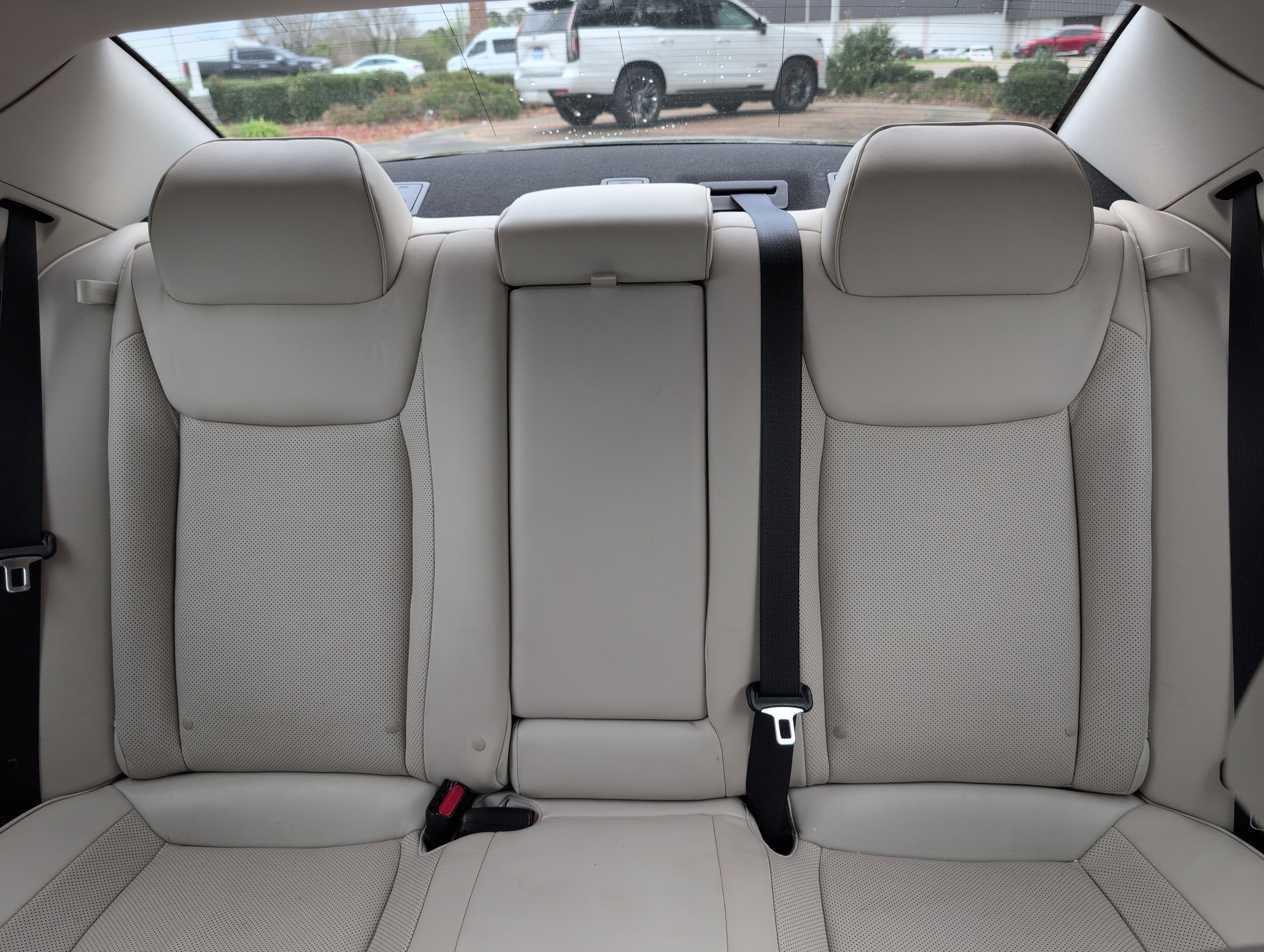 Used 2020 Chrysler 300 Limited w/ Safetytec Plus Group image 27