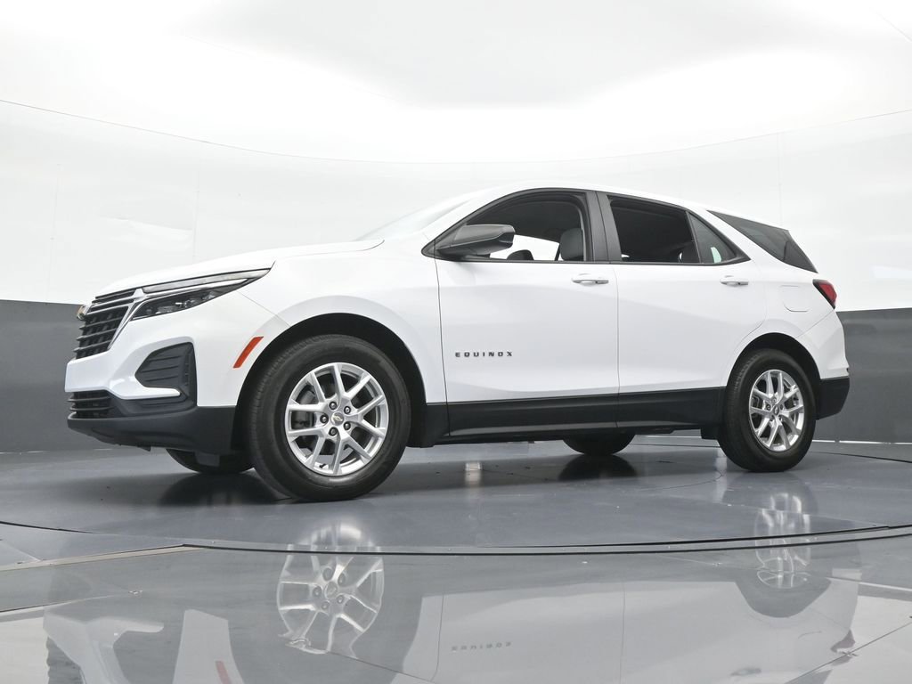 Used 2024 Chevrolet Equinox LS FWD image 50