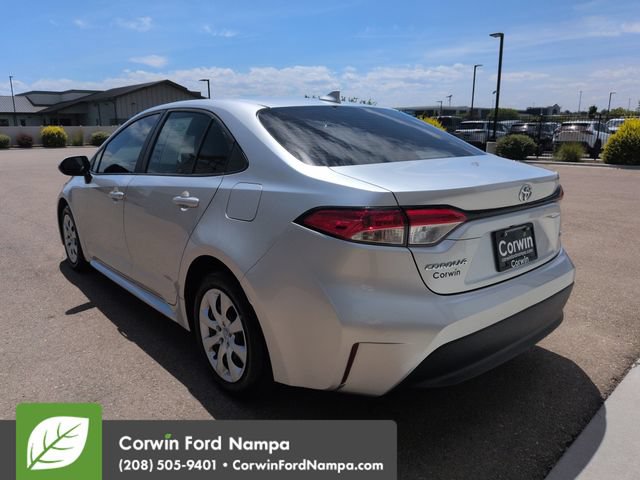 Used 2024 Toyota Corolla LE FWD image 5