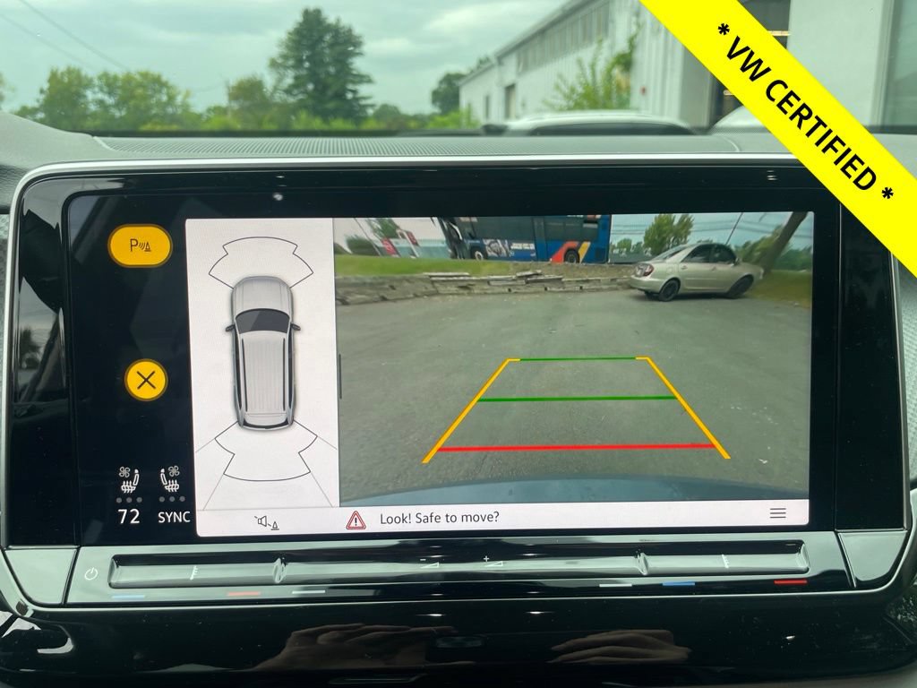 Certified 2025 Volkswagen Atlas Peak Edition SE AWD/4WD image 27