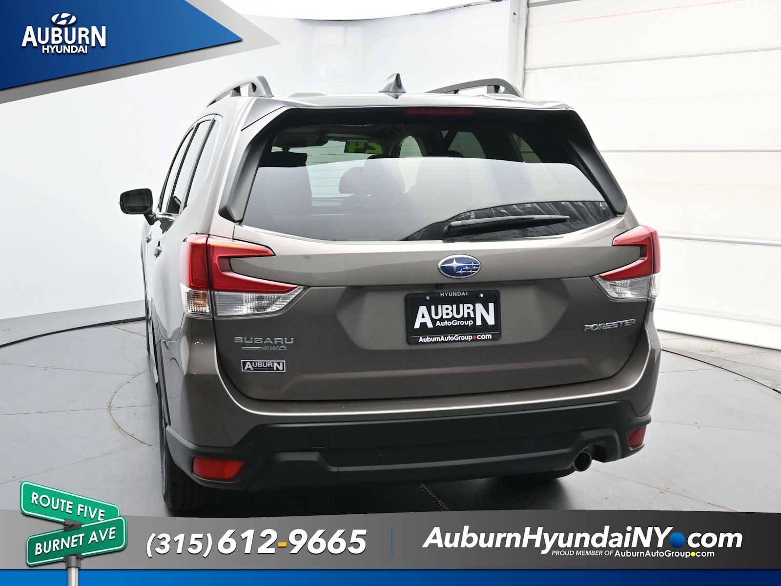 Used 2024 Subaru Forester Limited AWD/4WD image 3