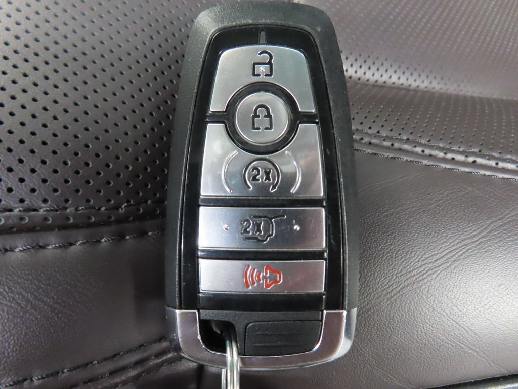 Used 2025 Ford Expedition Max Platinum w/ Platinum Ultimate Package AWD/4WD image 79