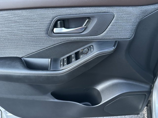 Certified 2023 Nissan Rogue SV image 16