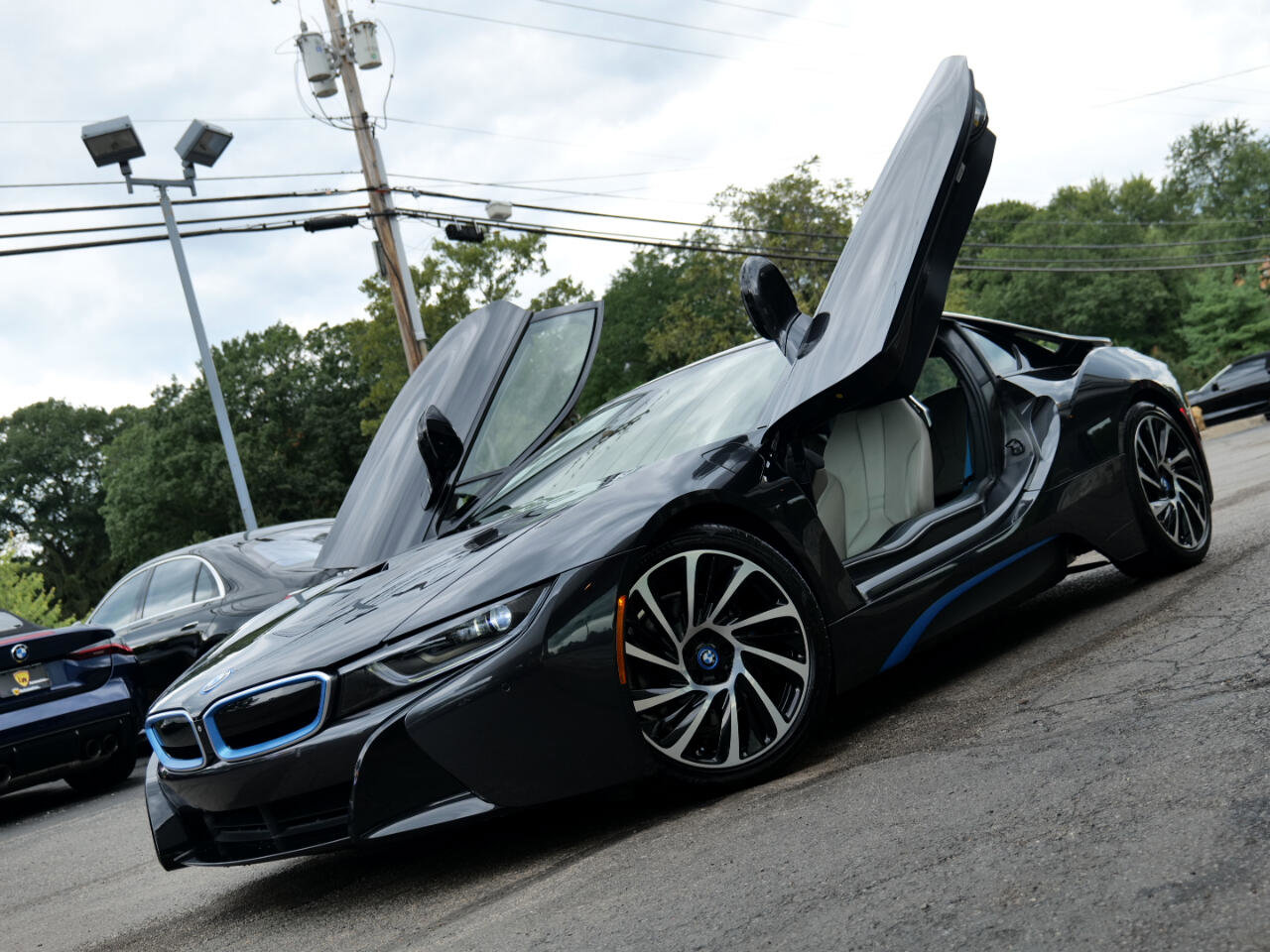 Used 2015 BMW i8 image 39
