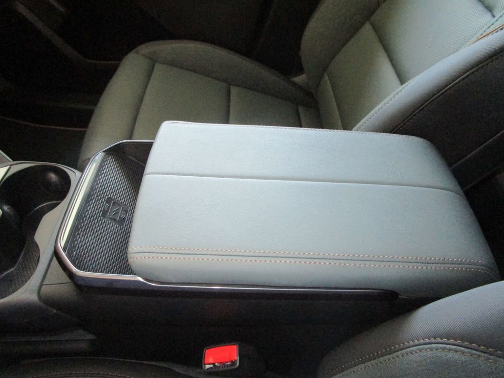 New 2026 GMC Terrain AT4 w/ Technology Package II AWD/4WD image 36