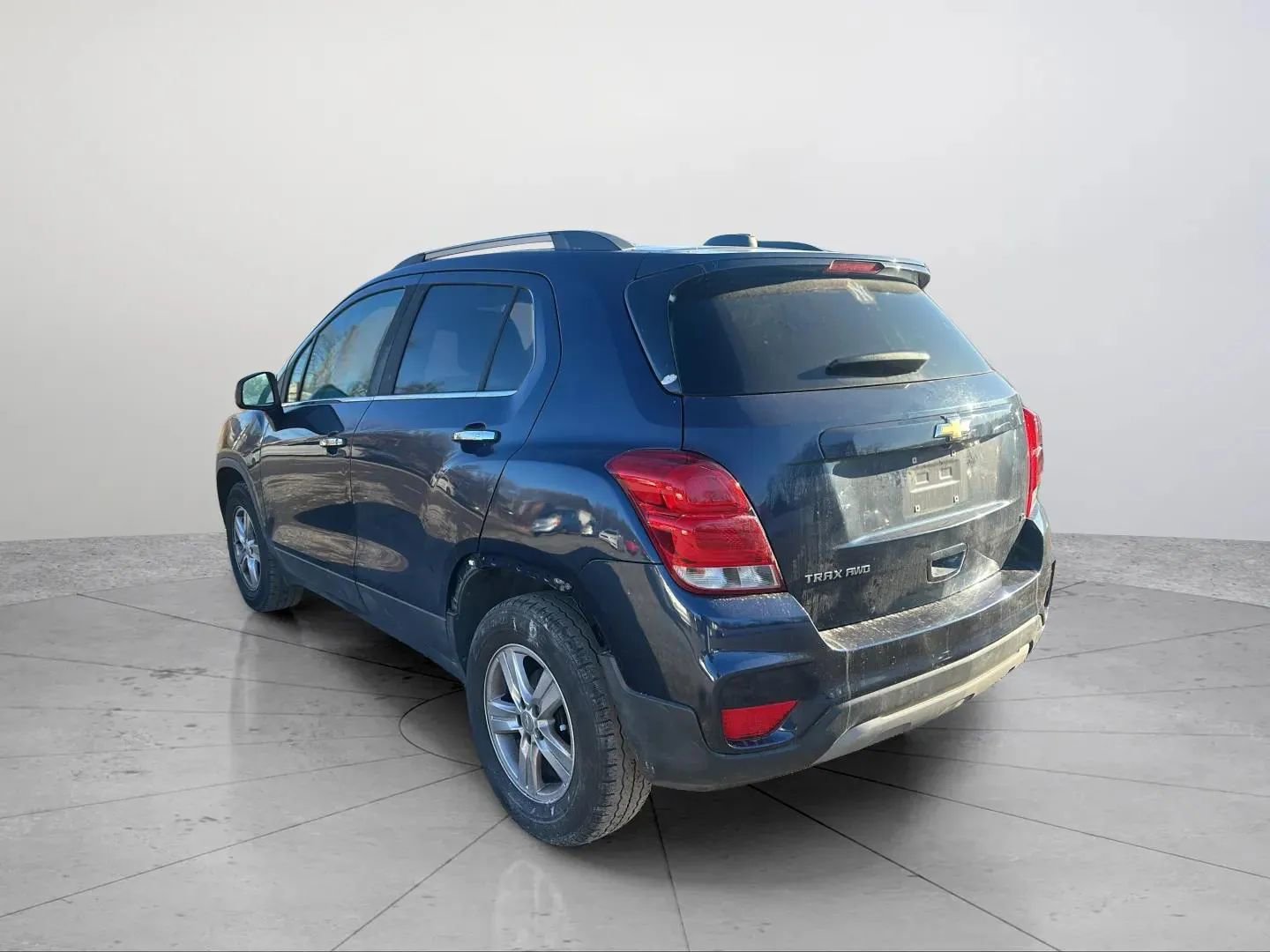 Used 2018 Chevrolet Trax LT w/ Sun & Sound Package image 4