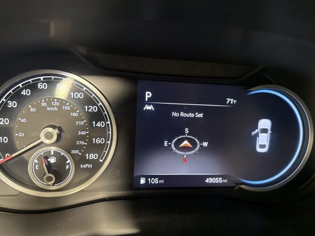 Used 2023 Genesis G70 2.0T image 29