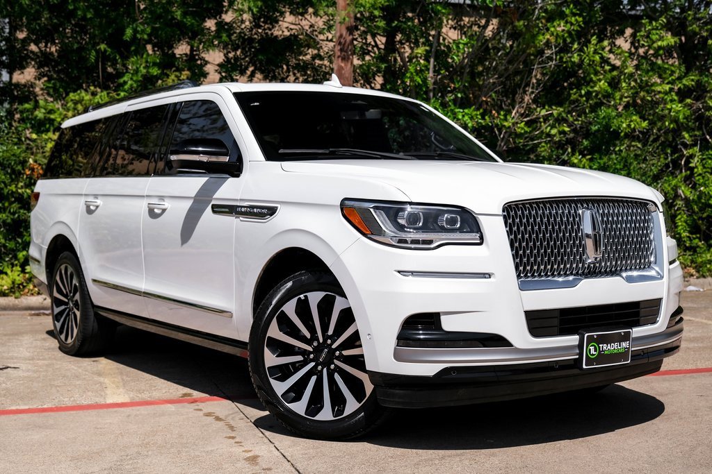Used 2023 Lincoln Navigator L Reserve image 9