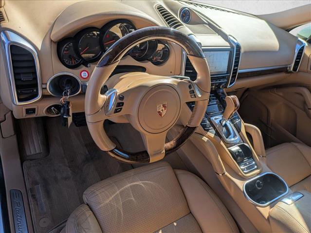 Used 2014 Porsche Cayenne Platinum Edition image 10