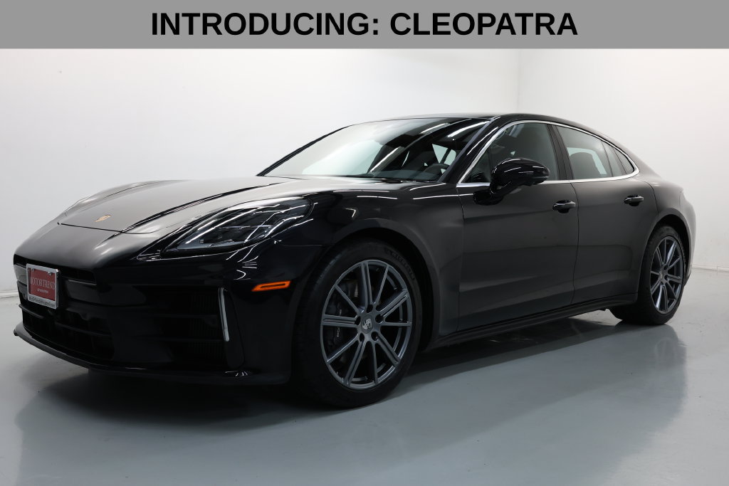 Used 2025 Porsche Panamera image 2