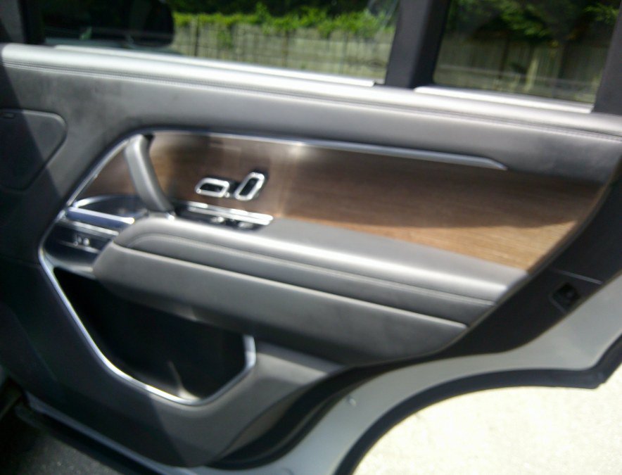 Used 2024 Land Rover Range Rover Long Wheelbase SE AWD/4WD image 52