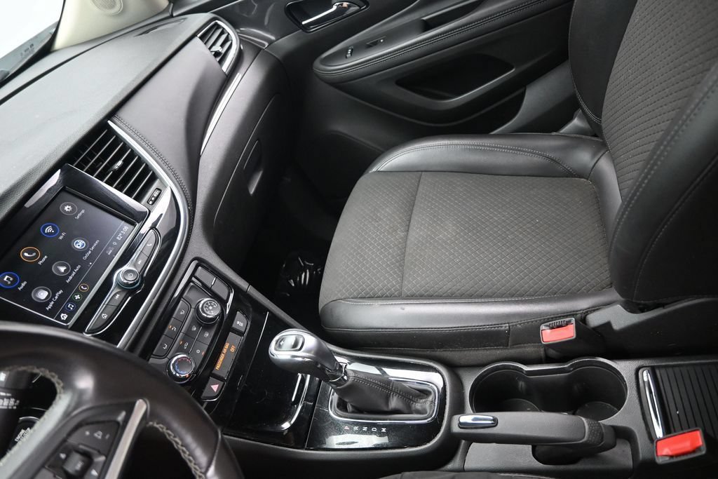 Used 2022 Buick Encore Preferred w/ Safety Package AWD/4WD image 20