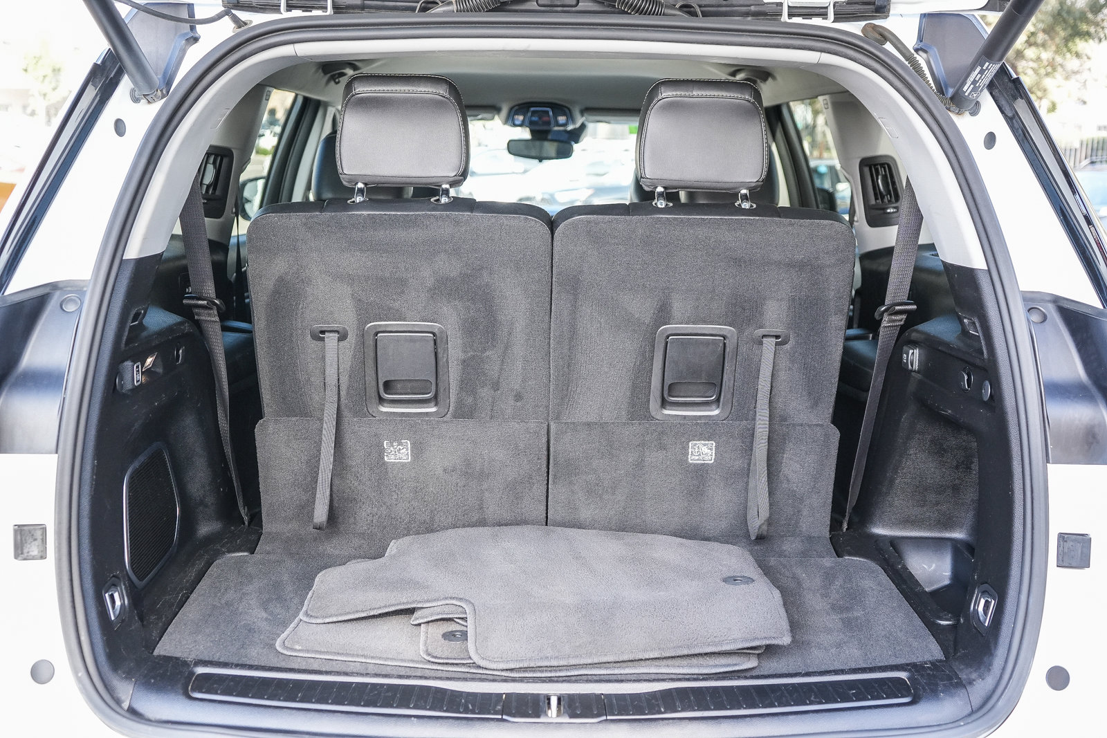 Used 2023 Jeep Grand Cherokee L Limited image 26