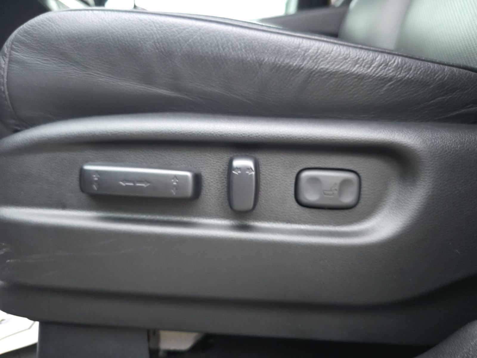 Used 2023 Honda Passport EX-L image 15