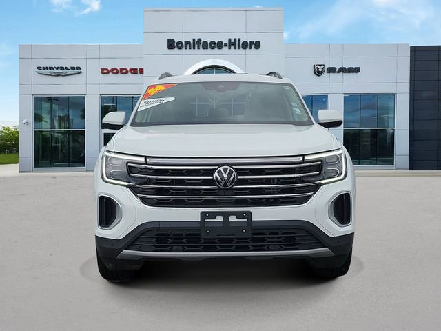 Used 2024 Volkswagen Atlas SE AWD/4WD image 2