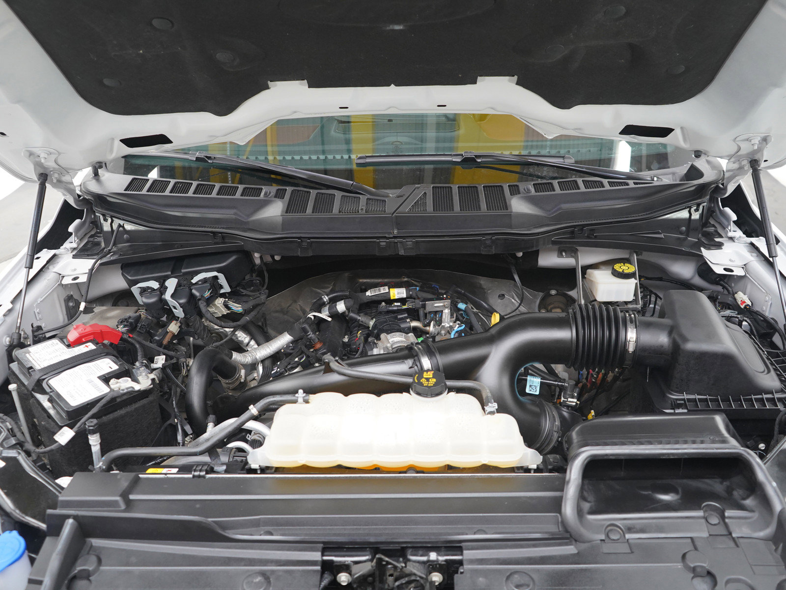 Used 2023 Ford F150 Lariat w/ Equipment Group 502A High image 30