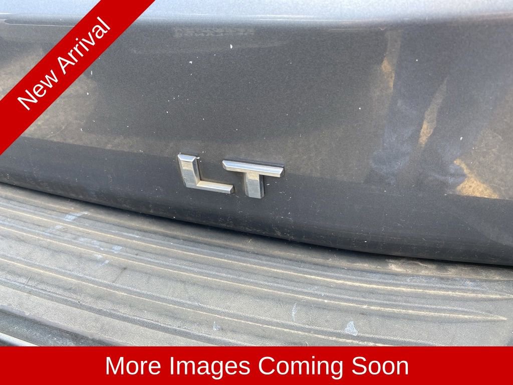 Used 2022 Chevrolet Suburban LT RWD image 10