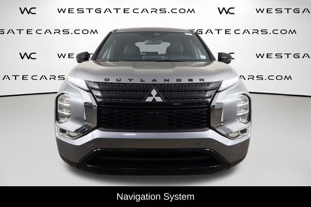 Used 2024 Mitsubishi Outlander SE Black Edition video 2