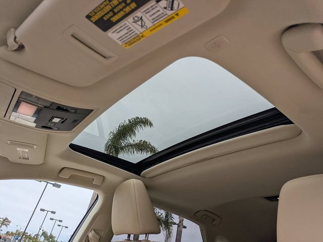 Used 2020 Lexus RX 450h AWD w/ Premium Package image 28