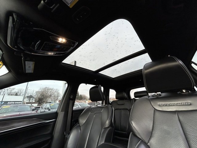 Used 2022 Jeep Grand Cherokee Overland w/ Adv Protech Group III image 38
