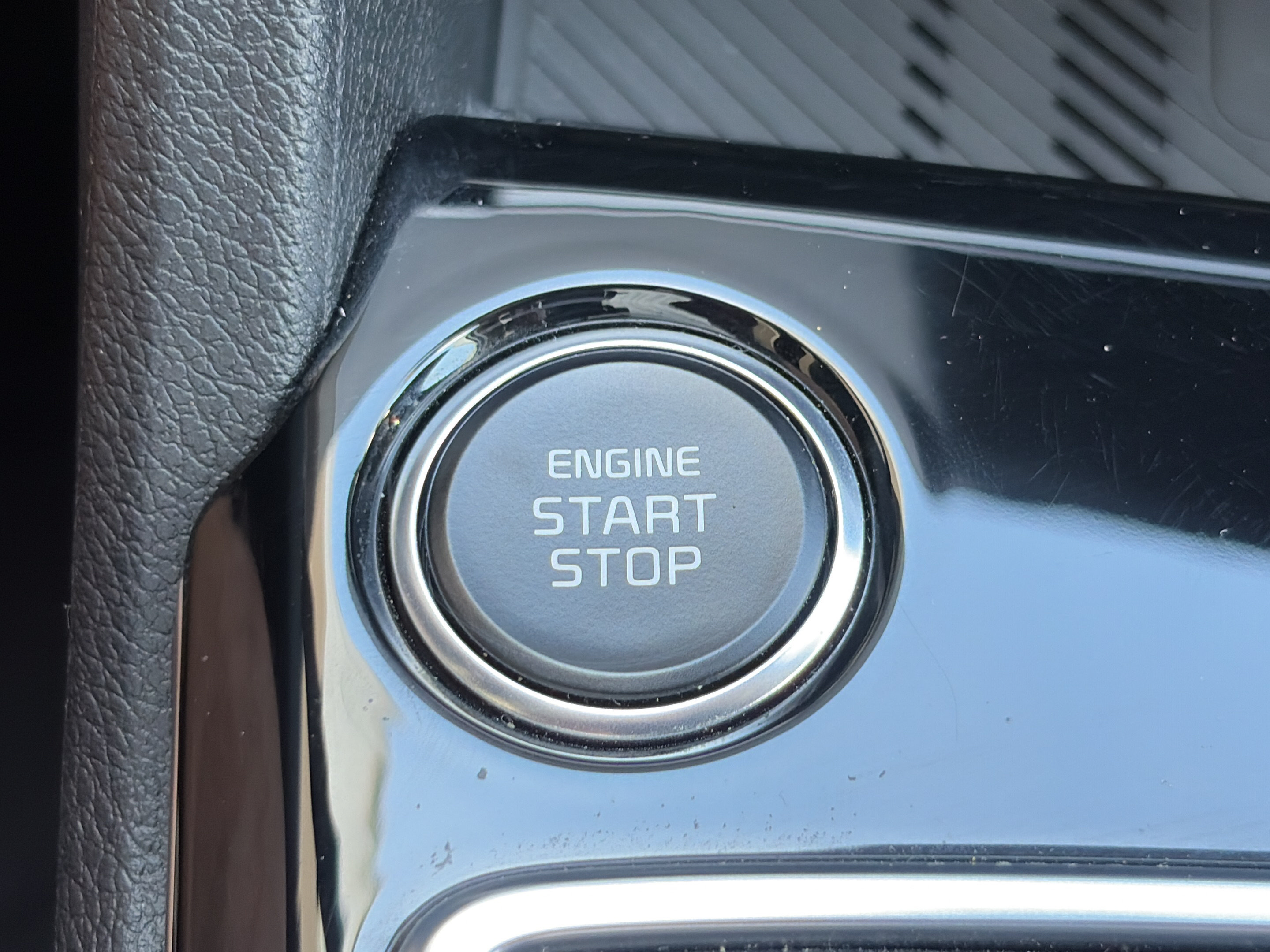 Certified 2025 Kia Sportage SX FWD image 28