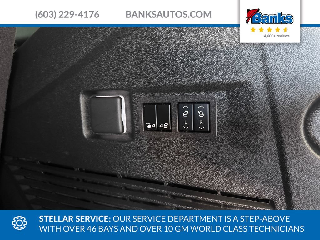 Certified 2024 GMC Yukon Denali AWD/4WD image 9