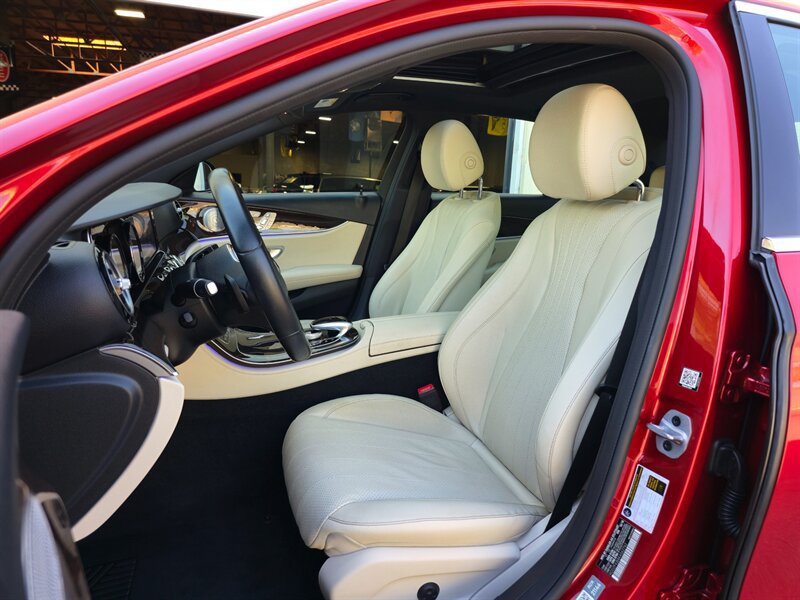 Used 2019 Mercedes-Benz E 300 w/ Premium 1 Package image 15
