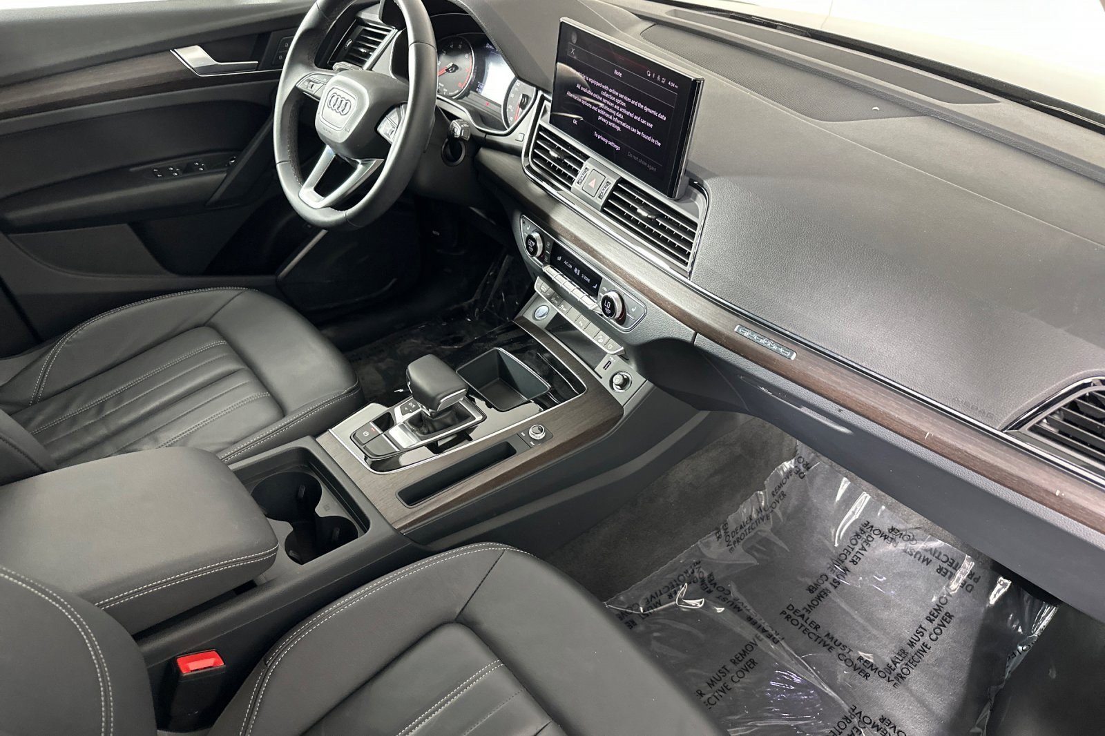 Used 2023 Audi Q5 2.0T Premium w/ Convenience Package AWD/4WD image 15