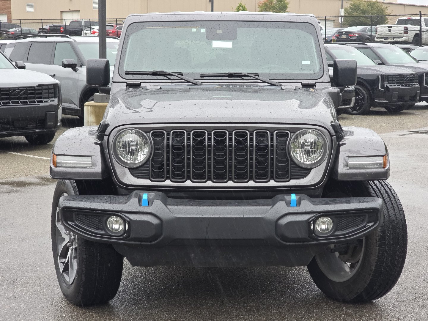 Used 2024 Jeep Wrangler Unlimited AWD/4WD image 9