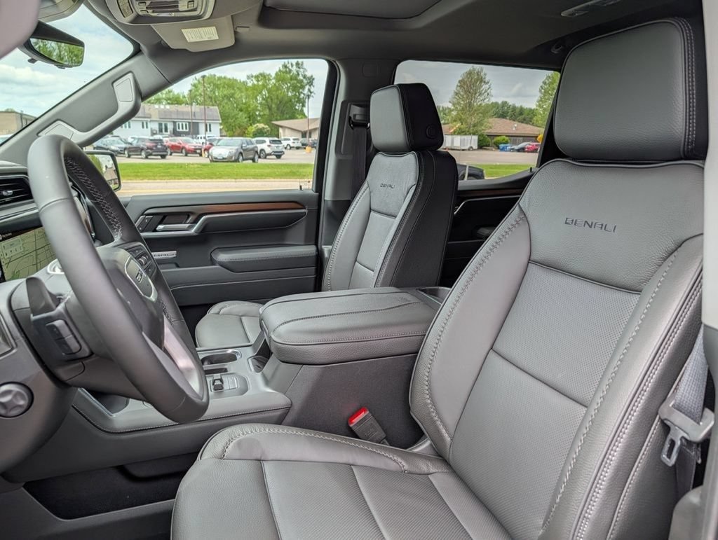New 2026 GMC Sierra 1500 Denali w/ Denali Reserve Package AWD/4WD image 47