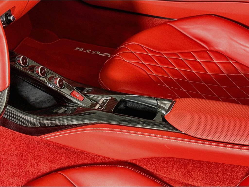 Used 2021 Ferrari 812 GTS RWD image 16