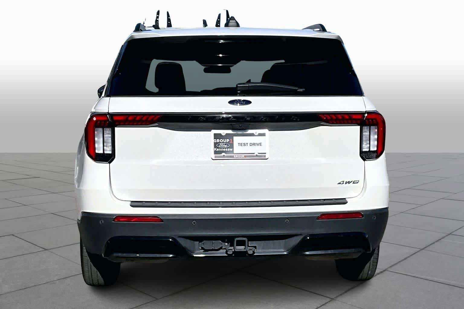 Used 2025 Ford Explorer ST-Line AWD/4WD image 5