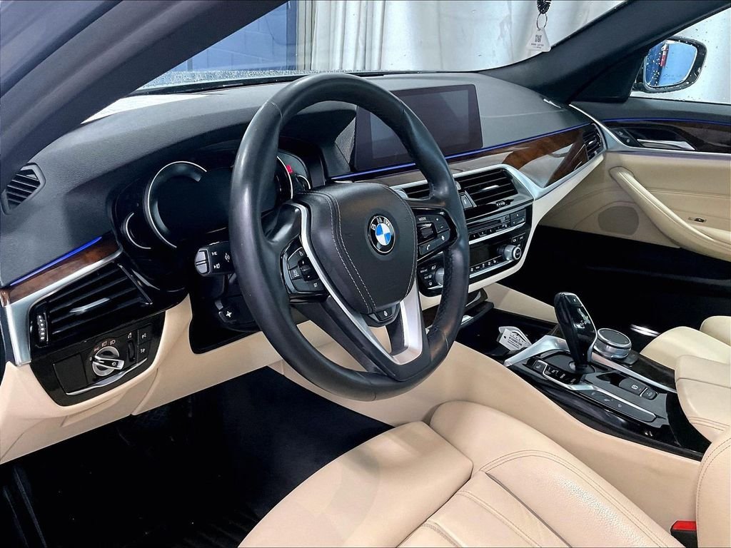 Used 2019 BMW 530e xDrive w/ Convenience Package AWD/4WD image 8