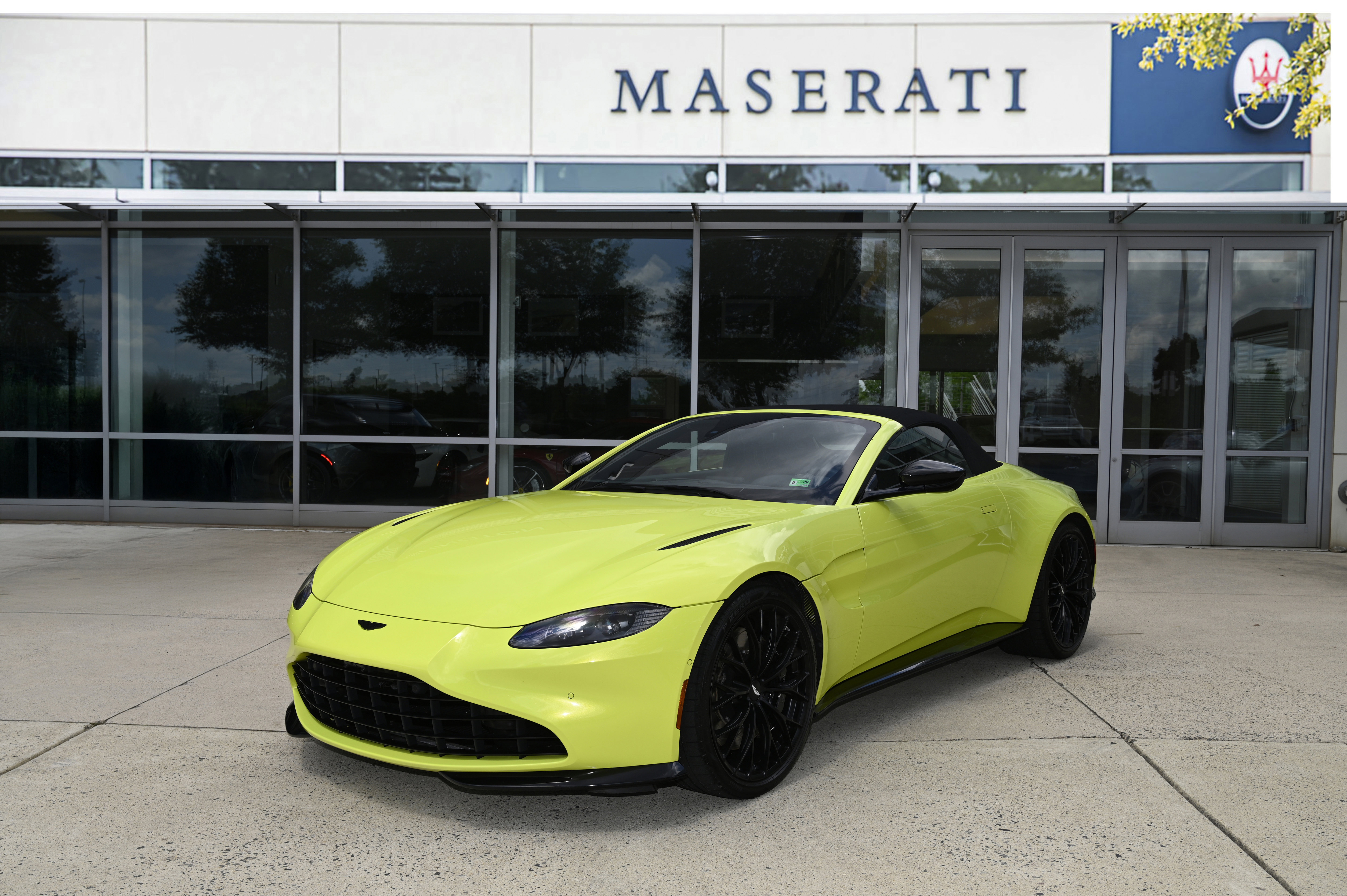Used 2022 Aston Martin V8 Vantage Roadster