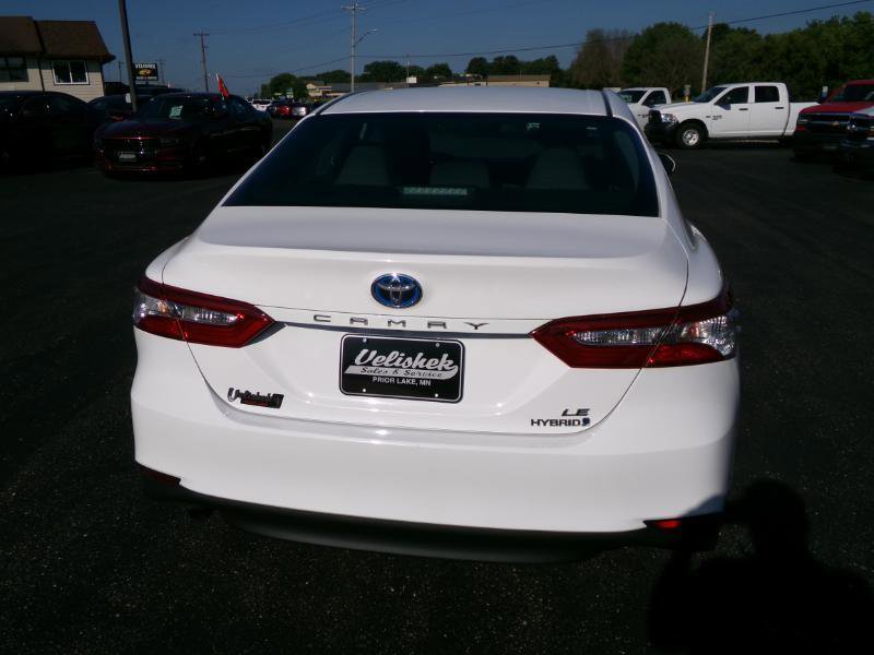 Used 2018 Toyota Camry LE FWD image 7