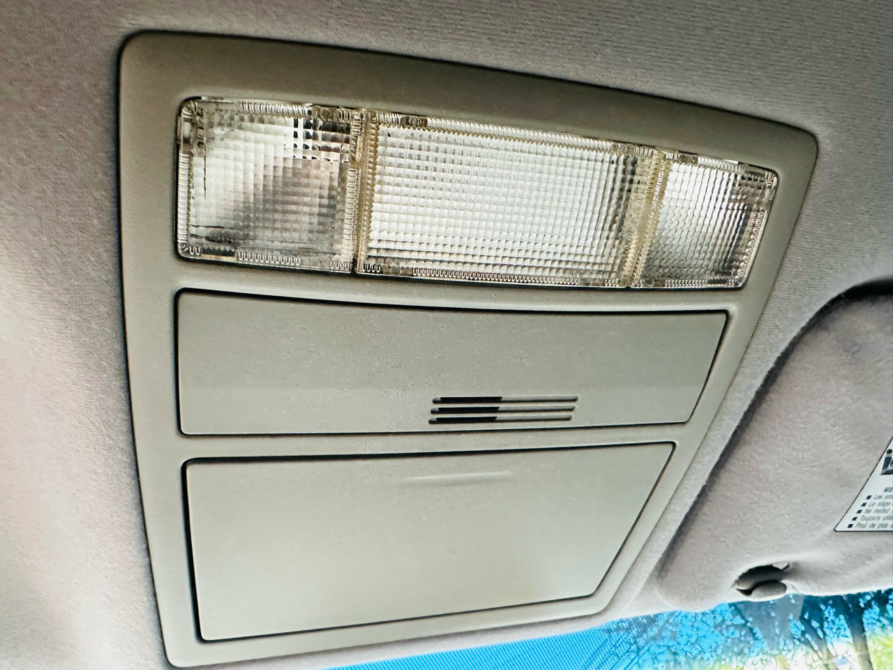 Used 2010 Toyota Camry LE FWD image 15