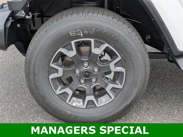 New 2025 Jeep Wrangler Sahara image 30