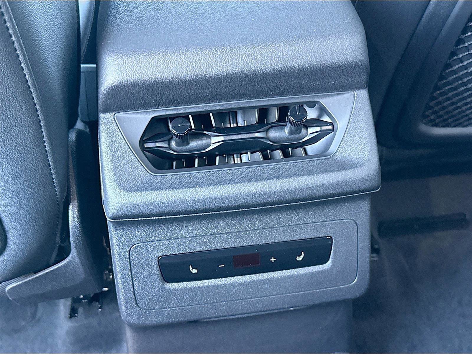 Used 2025 Audi Q6 e-tron Premium Plus w/ Premium Plus image 25