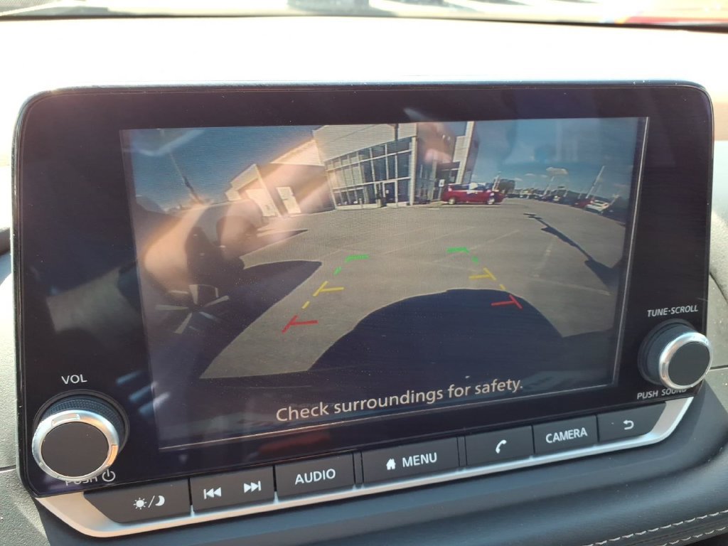 Used 2023 Nissan Rogue SV AWD/4WD image 11