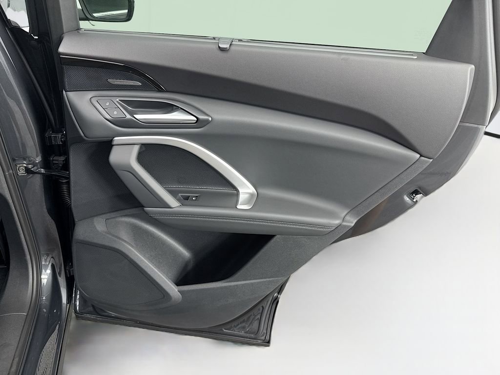 Used 2025 Audi Q5 Premium Plus image 28