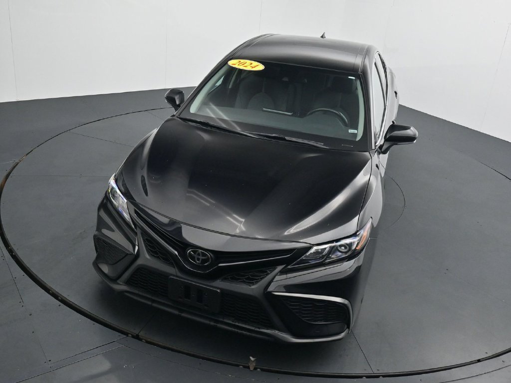 Used 2024 Toyota Camry SE FWD image 26