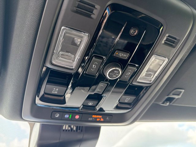 New 2026 Chevrolet Suburban Premier w/ Sun And Tow Package AWD/4WD image 36